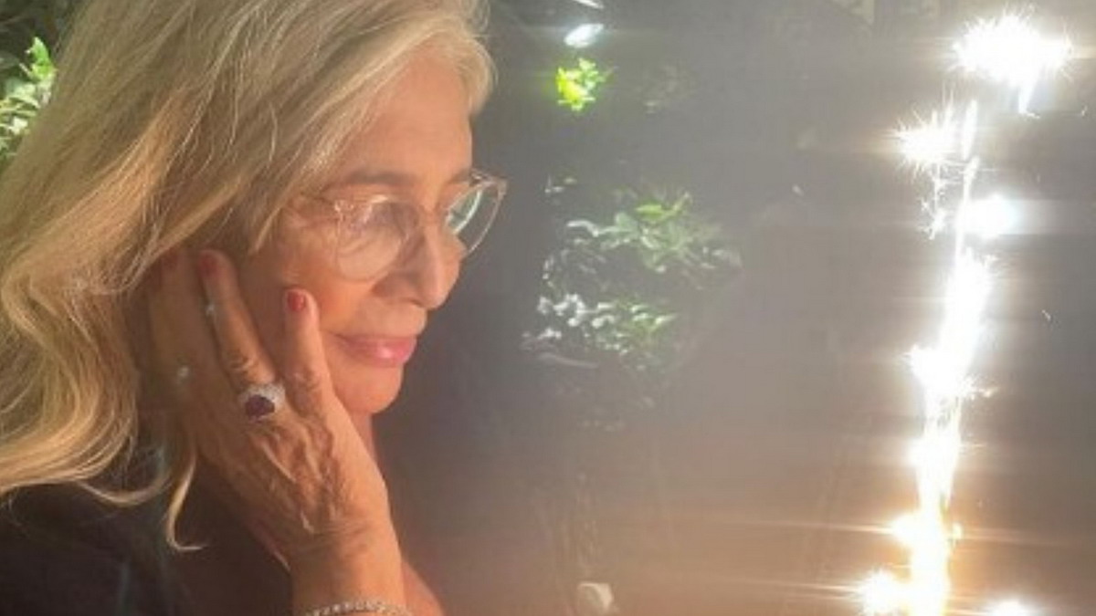 Mara Venier compie 74 anni e fa un annuncio inaspettato: fan sotto shock!