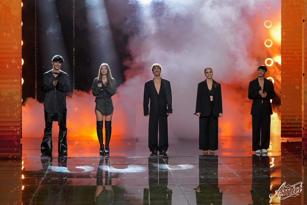 Amici 2025: lacrime, tradimenti e un finale da infarto!